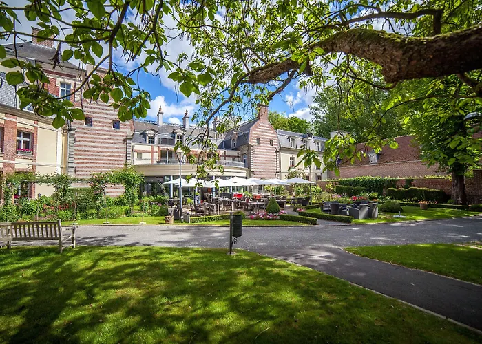 Hotel Le Château De Beaulieu Busnes